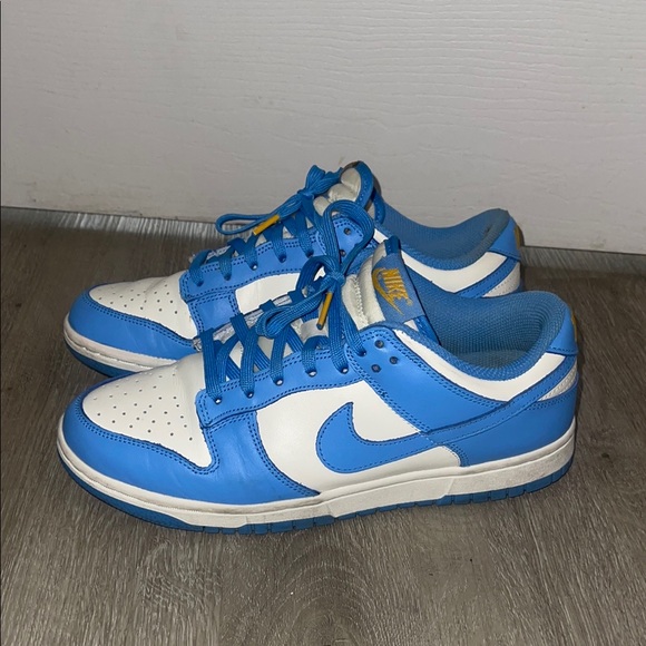 Nike Dunks Wmns 9.5 - Picture 5 of 8